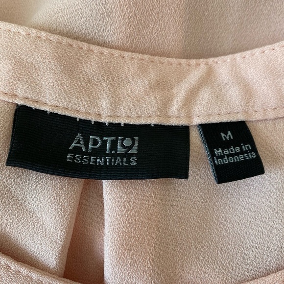 Apt 9 Sleeveless Peach Blouse Size Medium - Picture 6 of 10